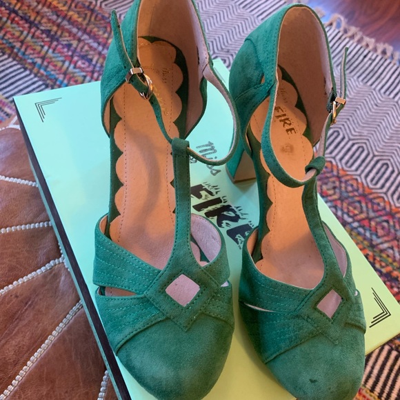 Miss L Fire Green suede heels - Picture 5 of 5